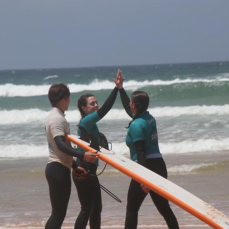 The Far End Surf House - Surf & Yoga Holidays Lourinhã Buitenkant foto