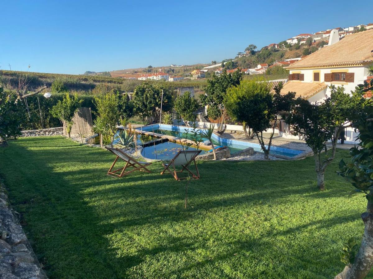 The Far End Surf House - Surf & Yoga Holidays Lourinhã Buitenkant foto