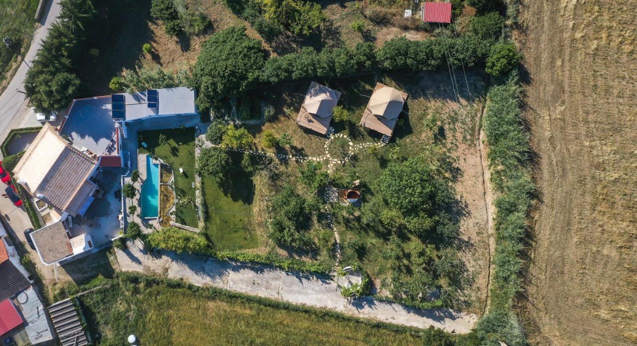 The Far End Surf House - Surf & Yoga Holidays Lourinhã Buitenkant foto