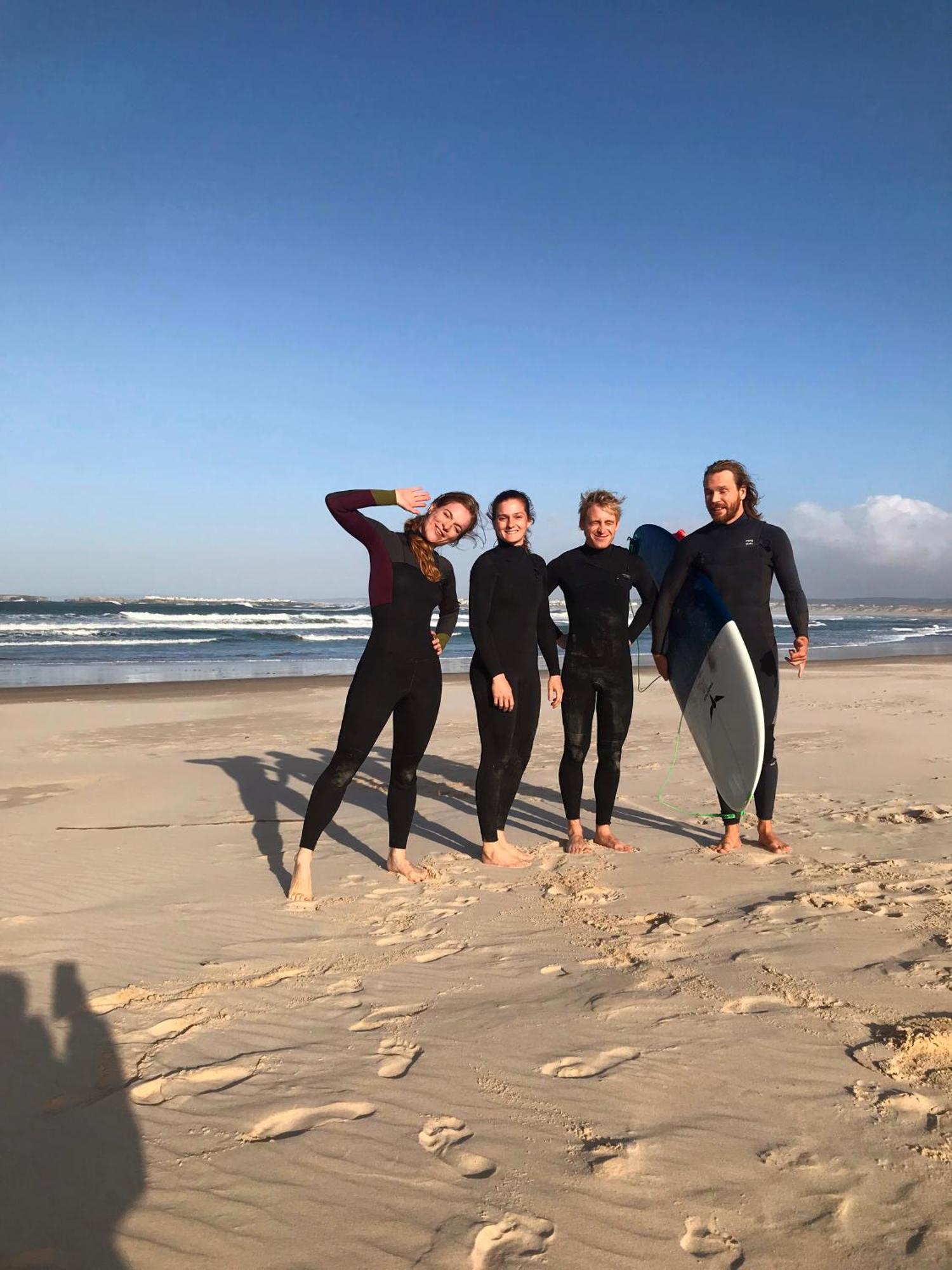 The Far End Surf House - Surf & Yoga Holidays Lourinhã Buitenkant foto