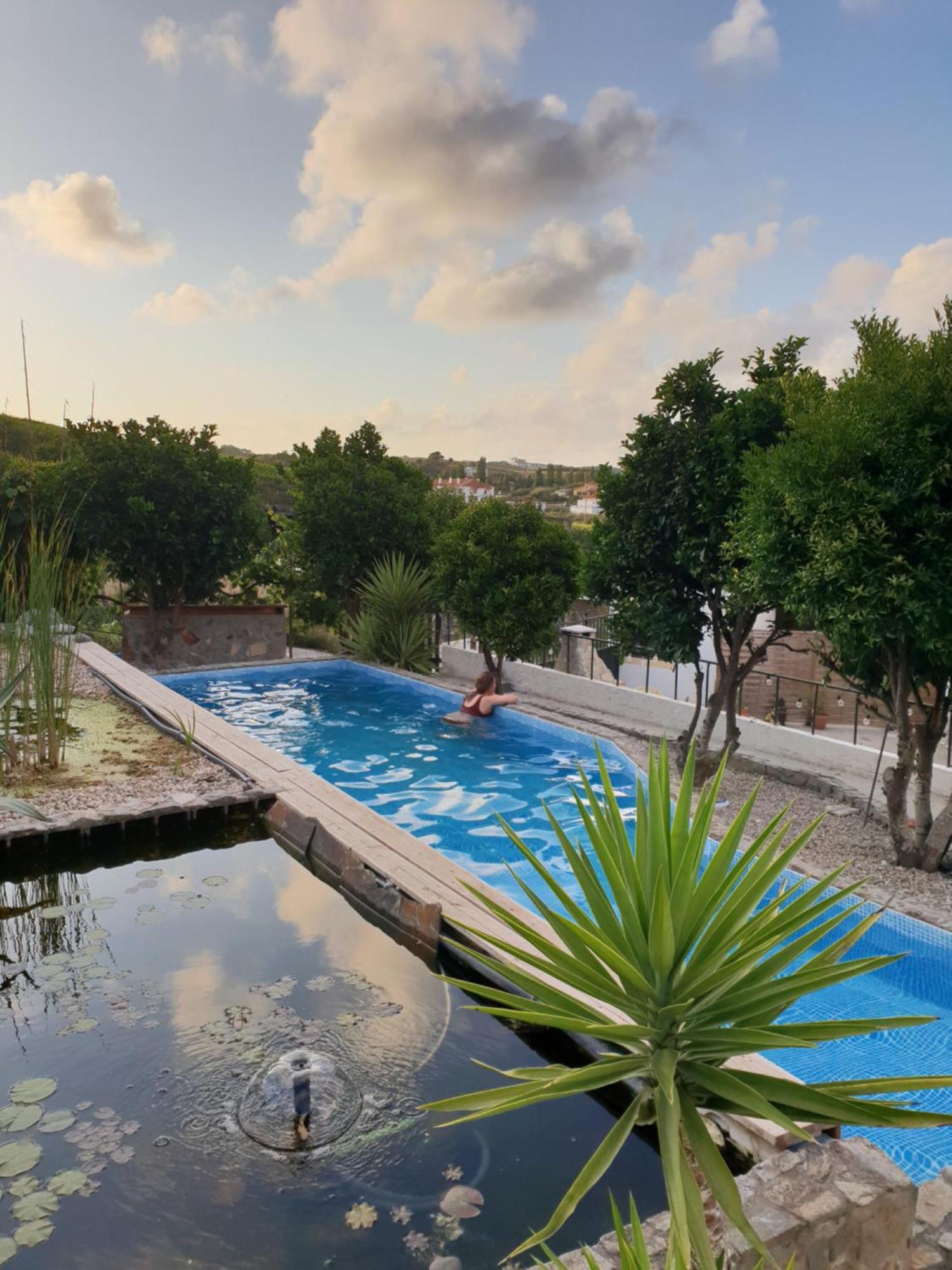 The Far End Surf House - Surf & Yoga Holidays Lourinhã Buitenkant foto