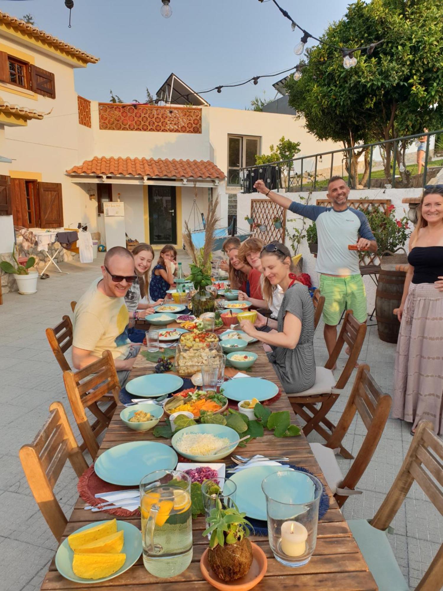The Far End Surf House - Surf & Yoga Holidays Lourinhã Buitenkant foto